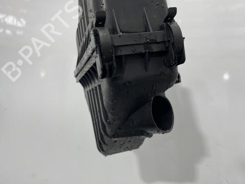Used Air filter box Air filter box TOYOTA YARIS (_P1_) 1.4 D-4D (NLP10_, NLP10R) (75 hp) 33445521 33445521