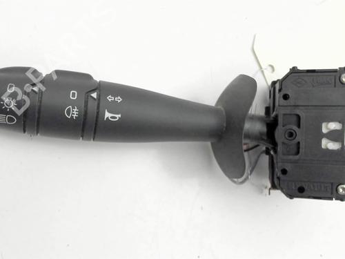 Commutateur RENAULT TWINGO II (CN0_) 1.2 16V (CN04, CN0B) (75 hp) 28362057