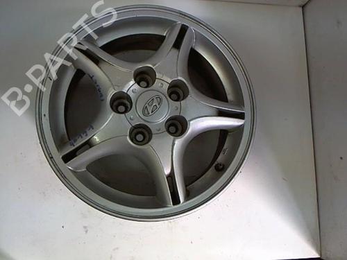 Used Rim HYUNDAI TRAJET (FO) 2.0 CRDi (113 hp) 20412163
