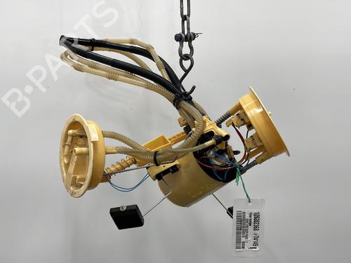 Used Fuel pump BMW 3 Coupe (E92) 330 xd (231 hp) 25586660