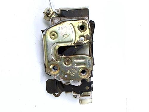 Used Rear left lock NISSAN PICK UP (D22) 2.5 TD 4WD (103 hp) 20448174