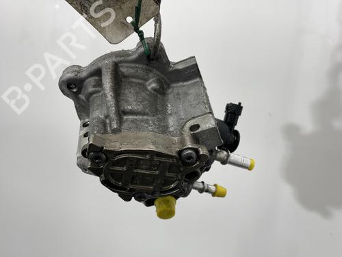 Used Injection pump Injection pump FORD FIESTA VI (CB1, CCN) 1.4 TDCi (70 hp) 32042463 32042463