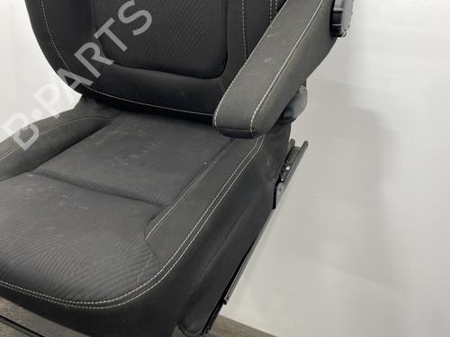 Right front seat RENAULT TRAFIC III Van (FG_) 1.6 dCi 115 (FGMD) | BP32138932C16 