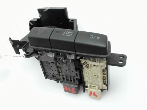 Used Warning switch Warning switch TOYOTA YARIS VERSO (_P2_) 1.4 D-4D (NLP20_, NLP22_) (75 hp) 21241359 21241359