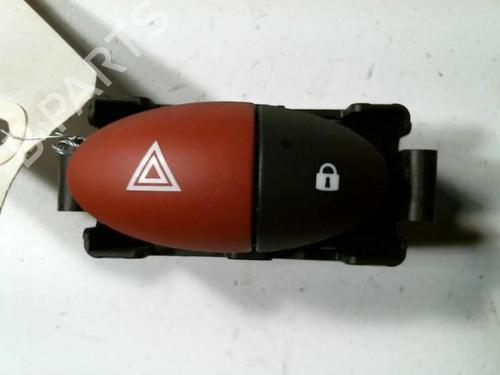 Used Warning switch RENAULT TWINGO II (CN0_) 1.5 dCi (CN0E) (64 hp) 20408758