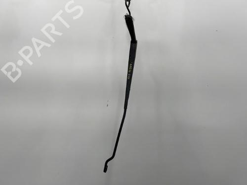 Used Front windshield wiper arm FORD FOCUS I (DAW, DBW) 1.8 Turbo DI / TDDi (90 hp) 20386840
