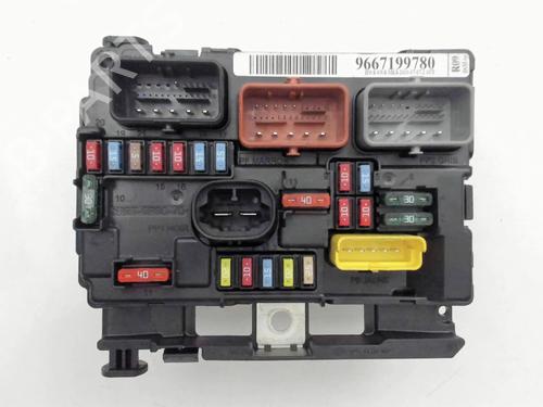 Caixa de fusíveis Caixa de fusíveis 38101360 38101360
