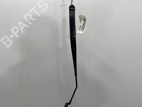 Used Front windshield wiper arm ALFA ROMEO GIULIETTA (940_) 1.6 JTDM (940FYB11, 940FYB1A, 940FYF11, 940FYF1A) (120 hp) 28795590