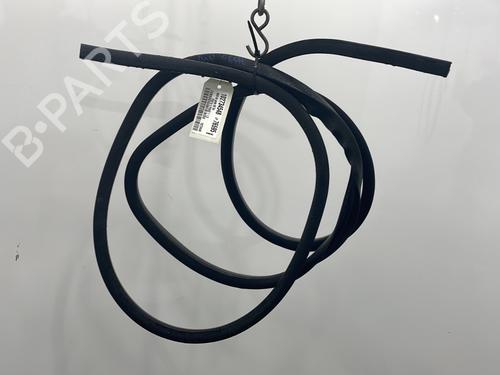 Used Rubber door seal FORD FIESTA V (JH_, JD_) 1.3 (69 hp) 24320075