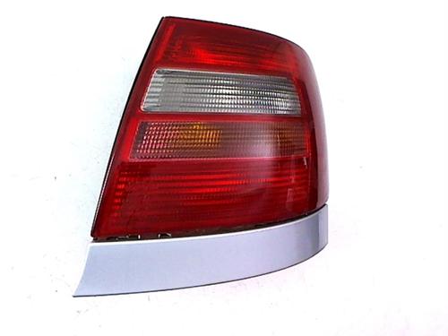 Used Right taillight AUDI A4 B5 (8D2) 1.9 TDI (110 hp) 20465777