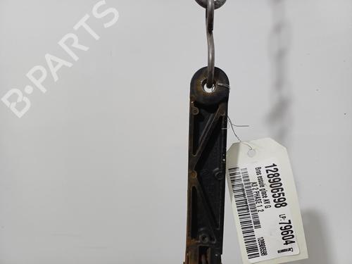 Used Front windshield wiper arm Front windshield wiper arm 37037605 37037605