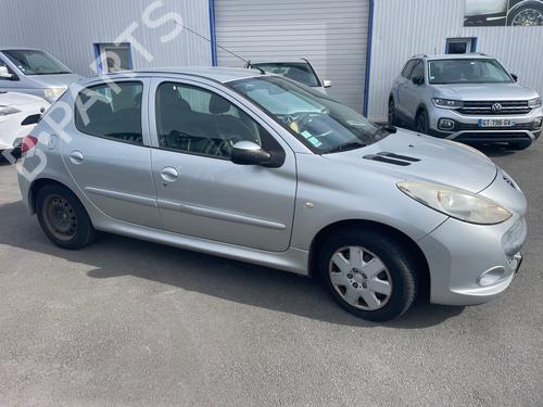 Used Parts PEUGEOT 206+ (2L_, 2M_) 1.4 HDi eco 70 4888244