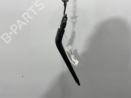 rear-windshield-wiper-arm-toyota-yaris-_p9_-2005-2006-2007-2008-2009-2010-2011-2012-2013-2014-32138951 main image