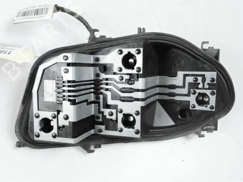 Używane Oprawka żarówki RENAULT CLIO III (BR0/1, CR0/1) 2.0 16V Sport (CR0N, CR1P) (197 hp) 31053312