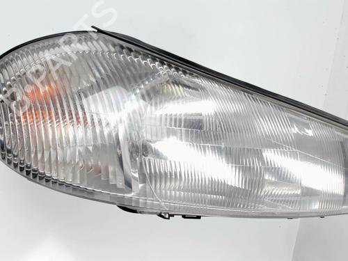 Right headlight FORD MONDEO II (BAP) 1.6 i | BP21228759C29 