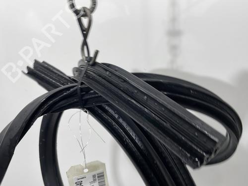 rubber-door-seal-ford-mondeo-iv-turnier-ba7-2007-2008-2009-2010-2011-2012-2013-2014-2015-31631354 main image