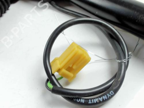 Front right belt tensioner LAND ROVER FREELANDER I (L314) 2.0 Td4 4x4 | BP21238164C88 