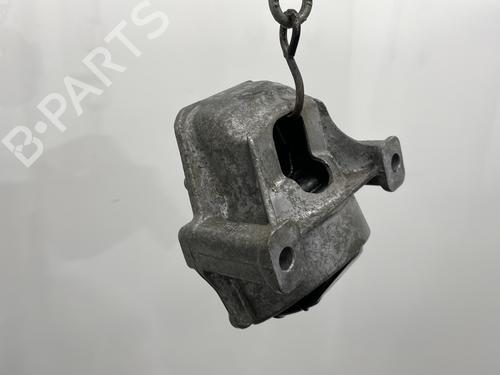 Used Engine mount Engine mount AUDI A4 B8 (8K2) 2.0 TDI (143 hp) 22695861 22695861