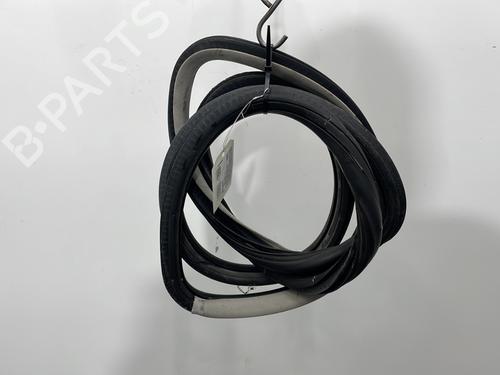 Gummiliste VW BORA Variant (1J6) 1.9 TDI (101 hp) 31126705