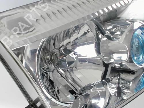 Right headlight NISSAN X-TRAIL I (T30) 2.2 dCi 4x4 | BP20403086C29 