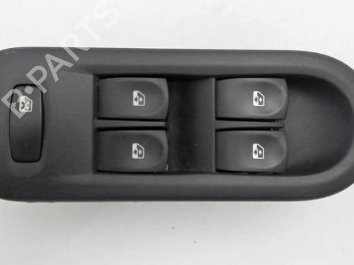 Used Left front window switch RENAULT CLIO III (BR0/1, CR0/1) 1.5 dCi (C/BR0G, C/BR1G) (68 hp) 29375017