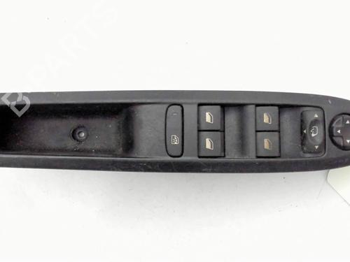 Venstre fortil elrude kontakt Venstre fortil elrude kontakt CITROËN C4 II (NC_) 1.6 HDi 110 (112 hp) 39760099 39760099