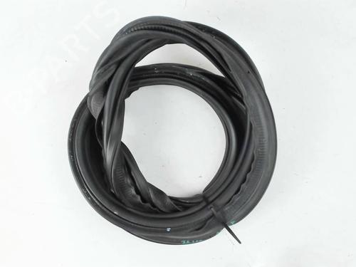 Used Rubber door seal Rubber door seal RENAULT MEGANE IV Hatchback (B9A/M/N_) 1.2 TCe 130 (B9MR) (130 hp) 36757417 36757417