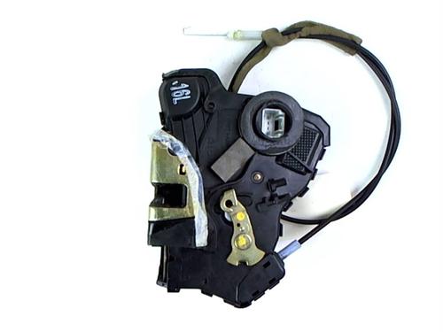 Front left lock TOYOTA COROLLA (_E12_) 1.4 VVT-i (ZZE120_, ZZE120R) | BP20425618C98 