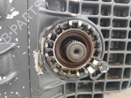 Used Gearbox Gearbox RENAULT MASTER I Van (T__) 28-35 2,5 D (75 hp) 28825824 28825824