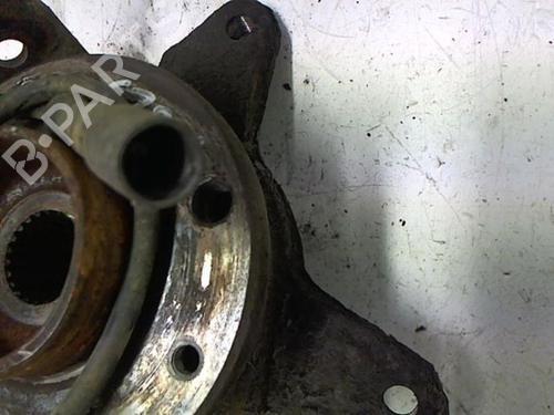 Left front steering knuckle RENAULT SCÉNIC I MPV (JA0/1_, FA0_) 1.9 dCi (JA05, JA1F) | BP20475366M25 