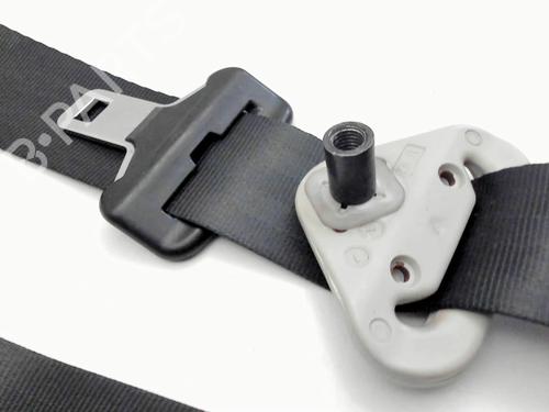 front-right-seatbelt-peugeot-407-coupe-6c_-2005-31679216 main image