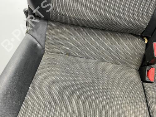 Right front seat PEUGEOT EXPERT Van (V_) 2.0 BlueHDi 145 | BP28525443C16