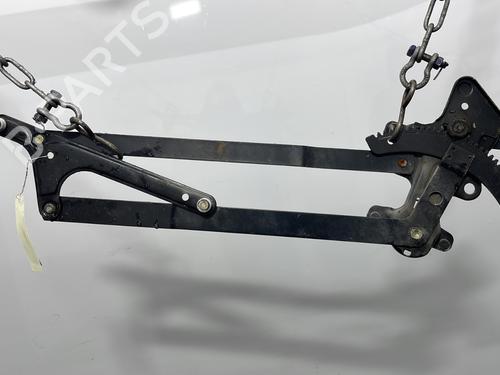 Used Front right window mechanism Front right window mechanism RENAULT TRAFIC Van (T_, P_, V_) 2.1 D (64 hp) 30689449 30689449
