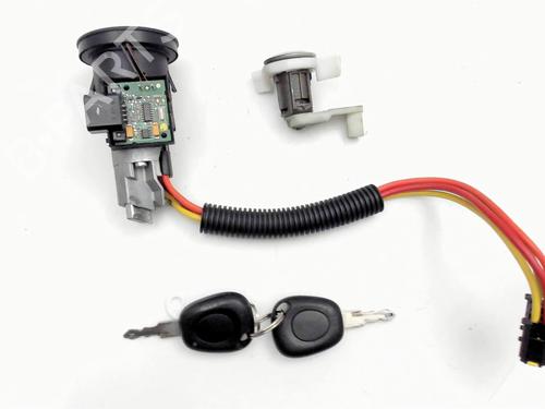 Used Ignition barrel RENAULT MEGANE I (BA0/1_) 1.9 dCi (BA05, BA1F) (102 hp) 30547720