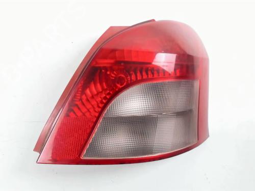 Używane Lampa tylna prawa TOYOTA YARIS (_P9_) 1.3 VVT-i (SCP90_, SCP90R) (87 hp) 32373625