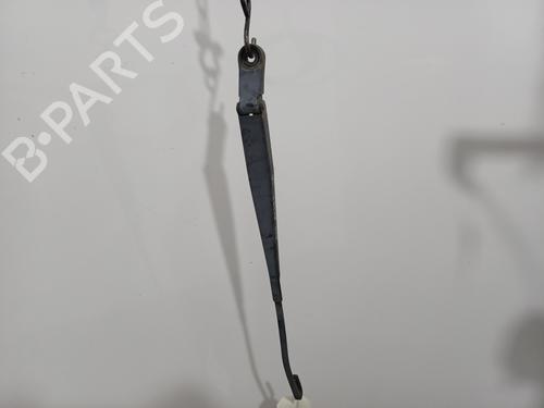 Used Front windshield wiper arm Front windshield wiper arm 36817354 36817354