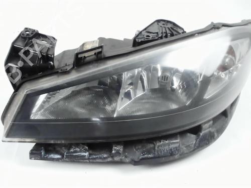Used Left headlight RENAULT LAGUNA II (BG0/1_) 2.0 16V (BG00, BG0K, BG0P, BG0W) (135 hp) 31839475