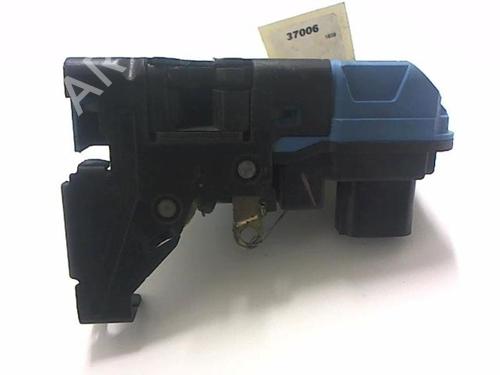Front left lock VOLVO V70 II (285) 2.5 TDI | BP20437892C98 