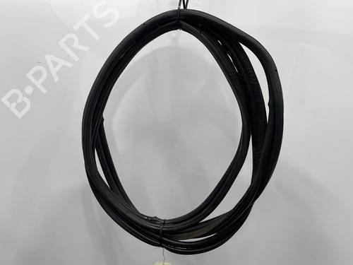 Used Rubber door seal FORD MONDEO III (B5Y) 2.0 16V TDDi / TDCi (115 hp) 29604964