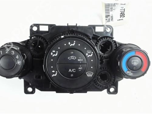 Used Climate control FORD FIESTA VI (CB1, CCN) 1.4 TDCi (70 hp) 32138795