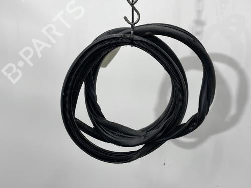 Used Rubber door seal TOYOTA YARIS (_P21_, _PA1_, _PH1_) 1.5 Hybrid (MXPH10, MXPH11) (116 hp) 32081927