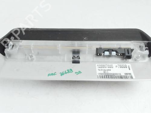 Third brake light CITROËN C5 III (RD_) 2.0 HDi 165 (RDRHHA, RDRHH8) | BP37252102L11 - Image 2