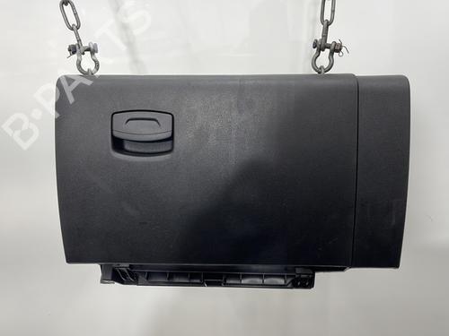 Used Glove box RENAULT KADJAR (HA_, HL_) 1.2 TCe 130 (HLMR) (130 hp) 31817649