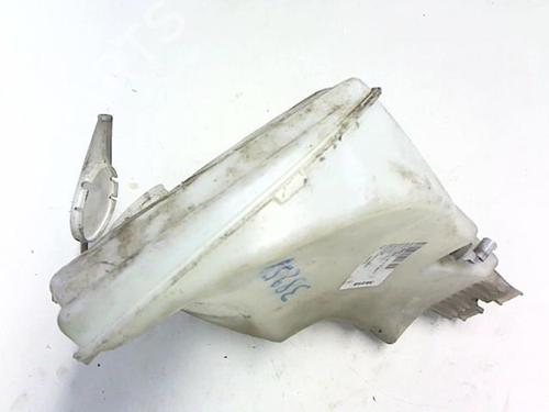 Used Windscreen washer tank BMW 3 (E46) 320 d (136 hp) 20452766