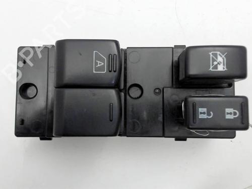 Used Left front window switch Left front window switch NISSAN MICRA IV (K13K, K13KK) 1.2 (80 hp) 28498702 28498702