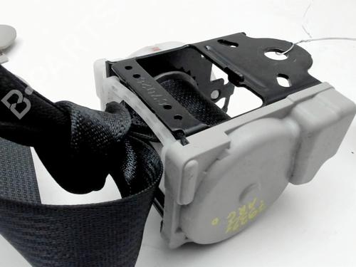 rear-left-seatbelt-toyota-prius-plus-_w4_-2011-32630926 main image