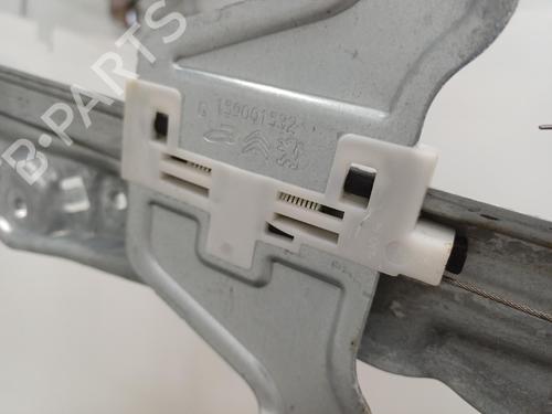 Rudehejsemekanisme venstre bagtil Rudehejsemekanisme venstre bagtil CITROËN C3 III (SX) 1.2 VTi 82 (82 hp) 39710448 39710448