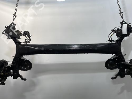 Używane Oś tylna RENAULT MEGANE IV Hatchback (B9A/M/N_) 1.2 TCe 130 (B9MR) (130 hp) 30913235