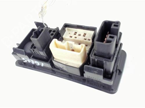 Used Mirror switch Mirror switch TOYOTA COROLLA (_E12_) 1.4 D (NDE120_, NDE120R) (90 hp) 20430645 20430645