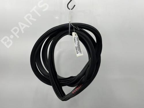 Used Rubber door seal PEUGEOT 308 I (4A_, 4C_) 1.6 HDi (92 hp) 20393745